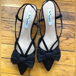 NEW Nina New York BLACK SATIN MID-HEEL PUMP size 8.5